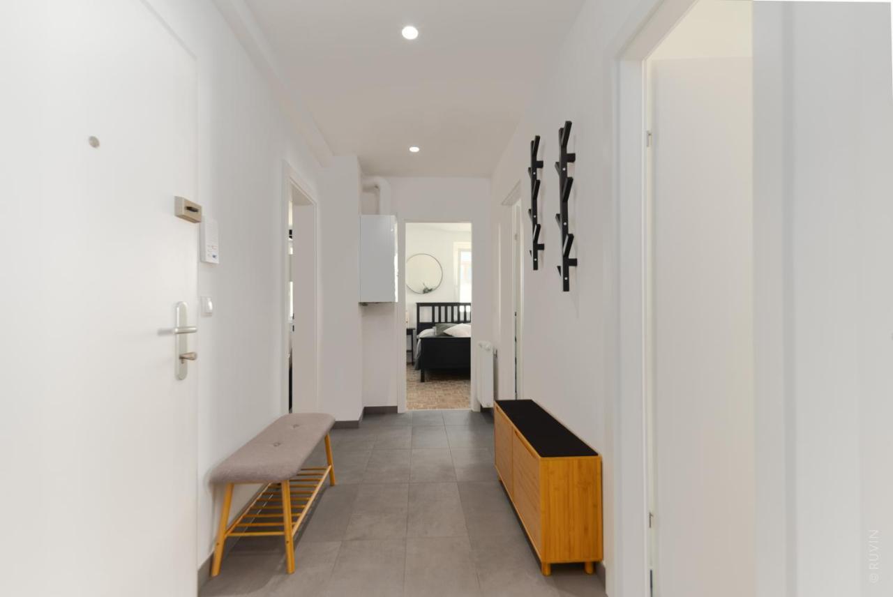 King Bed Home, 3 Bed Rooms, Perfect For Long Term Stay Вена Экстерьер фото